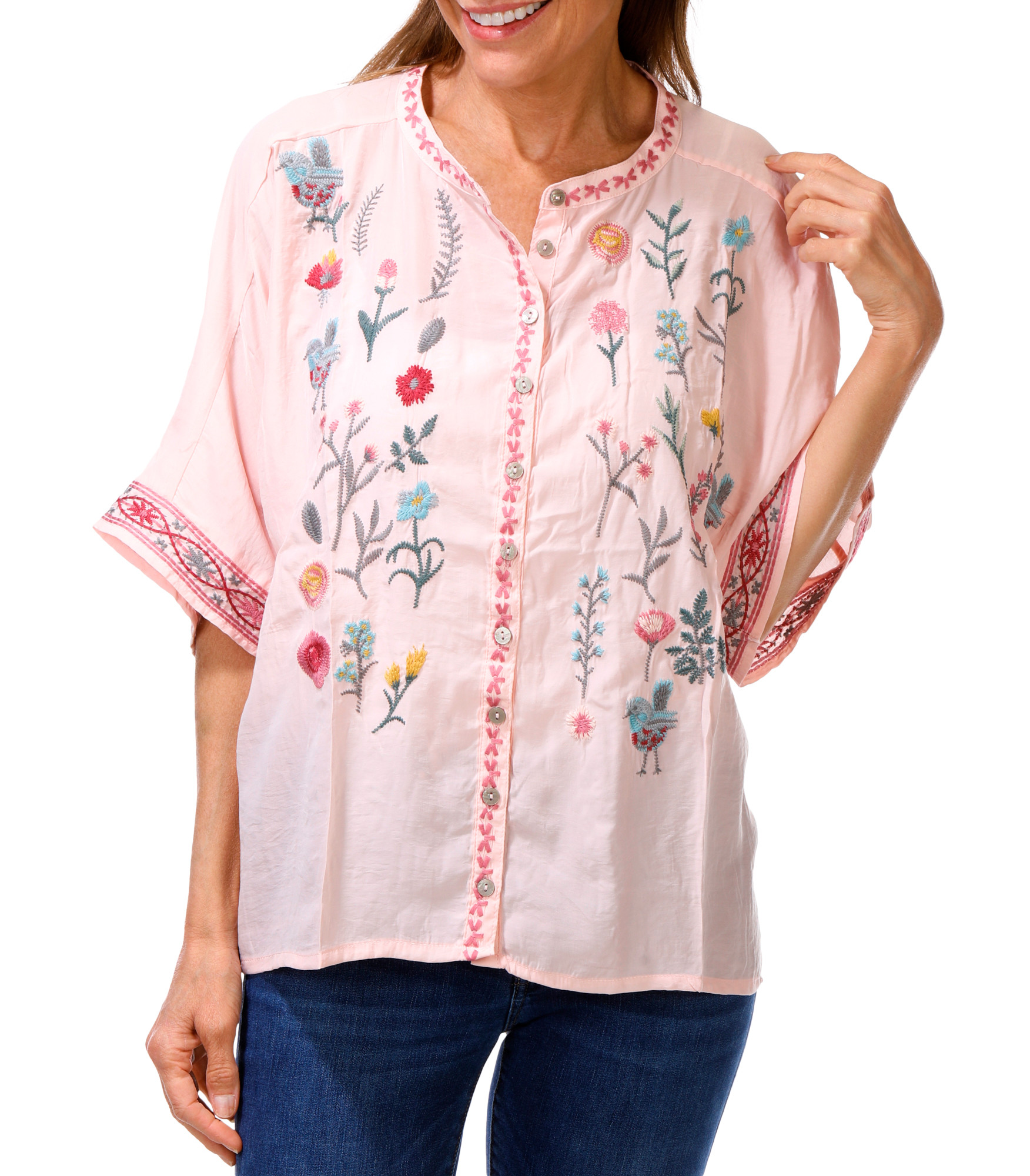 Chelsea & Theodore Women's 3/4 Sleeve Embroidered Top, Small