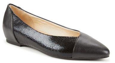 Women's Flats | bealls