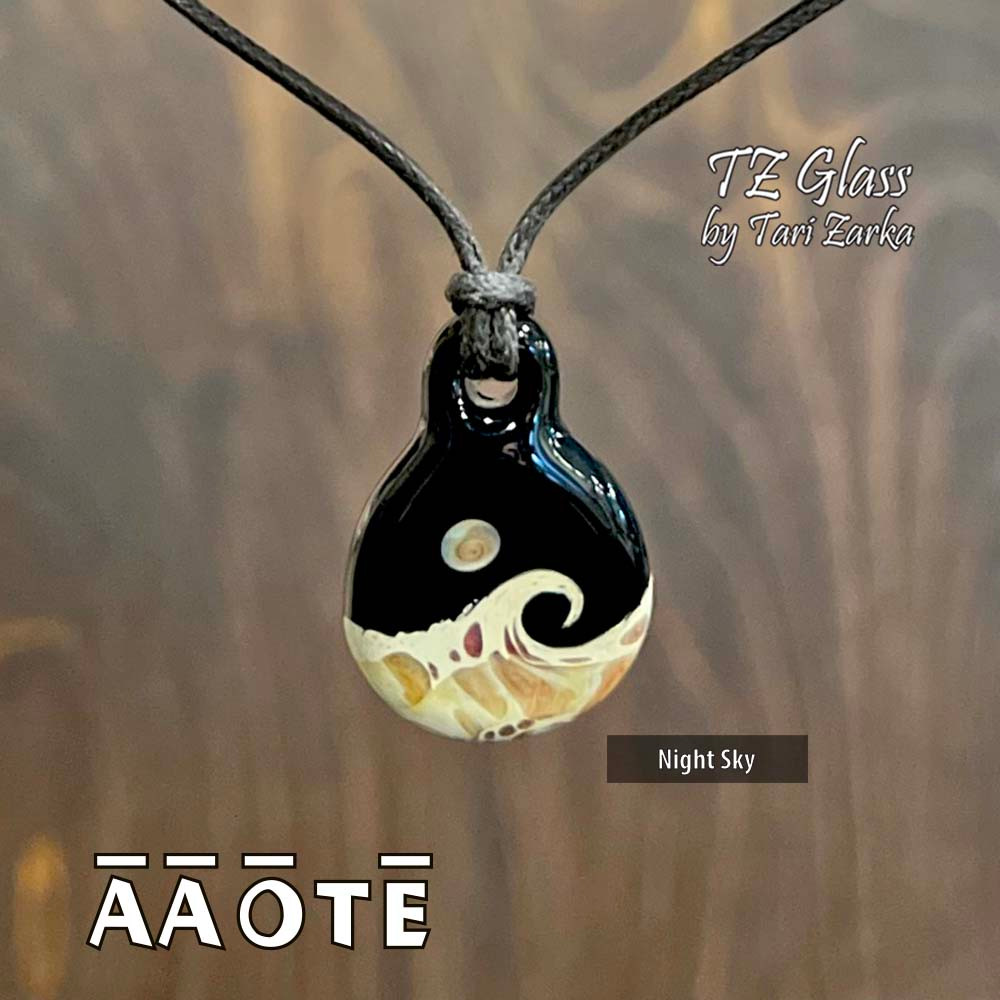 Beaches TZ Glass Necklace