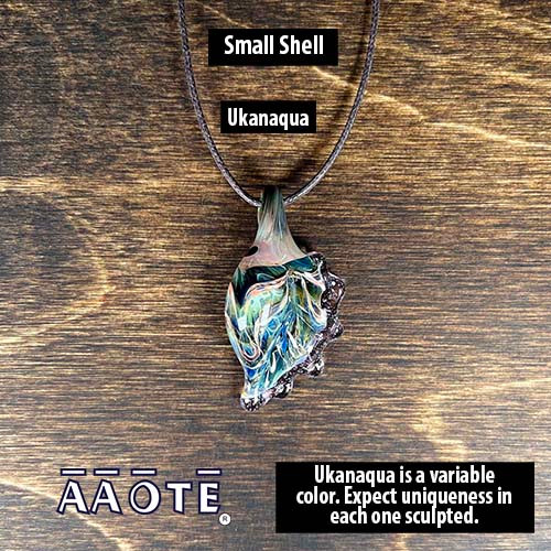 Shell TZ Glass Necklace