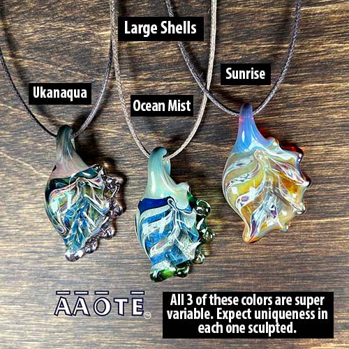 Shell TZ Glass Necklace