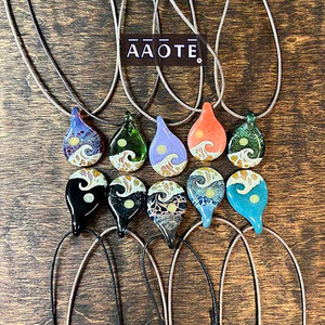Tiny Beaches TZ Glass Necklace