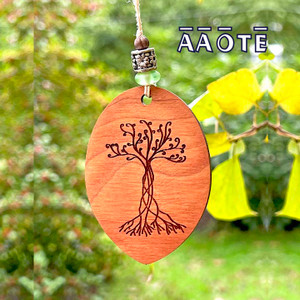 AAOTE's original wooden diffuser with clip. Created in Bucks County Pennsylvania by AAOTE to bring more aromatherapy to our day to day.