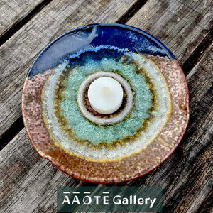 An awesome and functional gift. Versatile in nature, imagine it for jewelry, nuts, wrapped candies, or for its intended purpose of a tealight tray or offering dish. The gorgeousness results from the microscopic fractures which are magnified by the surrounding glass. These are the result of an intricate process, and is produced by a woman-led team in the U.S.A. Each piece is carefully annealed, and that stellar appearance has a smooth finish. An awesome and functional gift. Versatile in nature, imagine it for jewelry, nuts, wrapped candies, or for its intended purpose of a tealight tray or offering dish. The gorgeousness results from the microscopic fractures which are magnified by the surrounding glass. These are the result of an intricate process, and is produced by a woman-led team in the U.S.A. Each piece is carefully annealed, and that stellar appearance has a smooth finish.