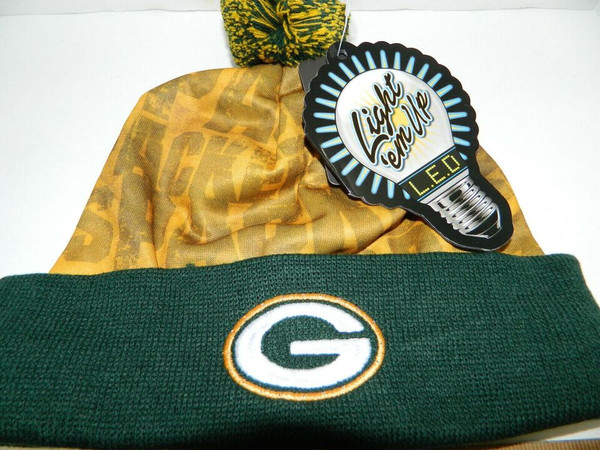 Green Bay Packers NFL LED Light Up LOGO Hat Winter Pom Beanie Stocking Knit Cap