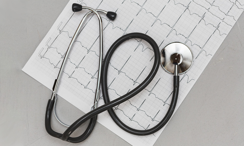 Electrocardiograma en Farmacia Outeda, en Huelva
