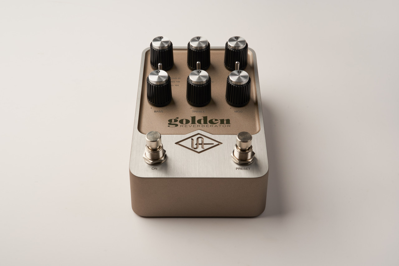 UA UAFX Golden Reverberator Stereo Effects Pedal