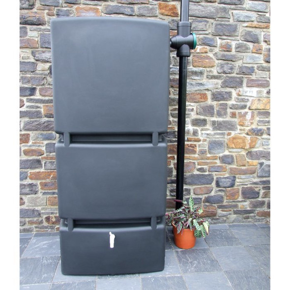 800L space saving waterbutt, rainwater tank. Colour: Black.