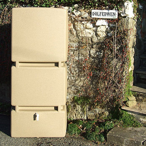 800L space saving waterbutt, rainwater tank. Colour: Sand.
