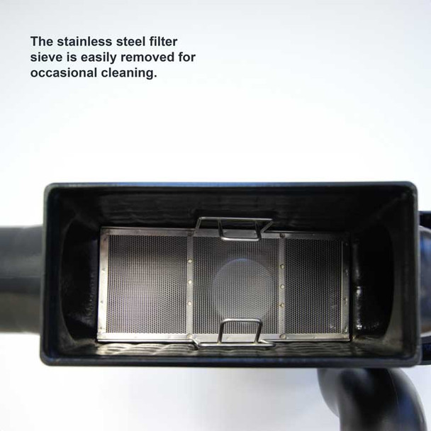 Showing the stainless steel filter insert. Showing the stainless steel filter insert.