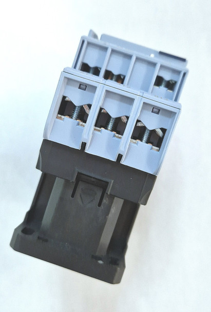 Contactor 25A AC3 Weg 230vac coil - 3 Pole