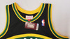 Seattle Supersonics Shawn Kemp Autographed 1994-95 Mitchell & Ness Hardwood Classics Black Jersey Size M MCS Holo #93468