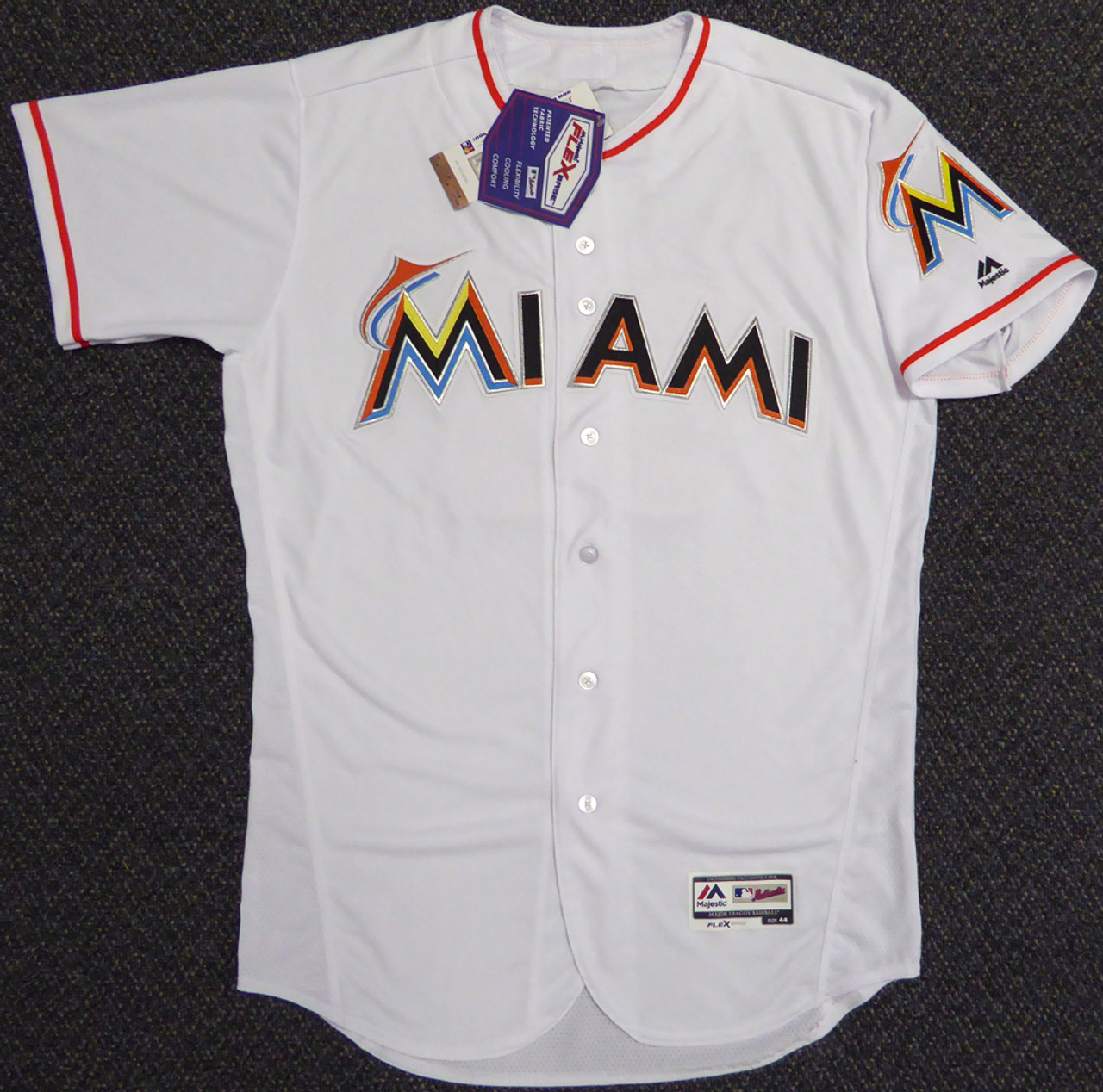 Mil Miami Marlins Ichiro Suzuki Autographed White Majestic Authentic Flex Base Jersey Size 44 Is Holo Stock #107890