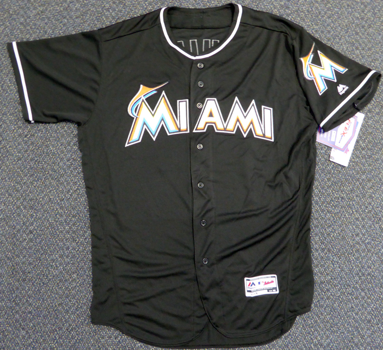 Miami Marlins Ichiro Suzuki Autographed Orange Majestic Authentic Flex Base  Jersey Size 48 IS Holo Stock #111455 - Mill Creek Sports