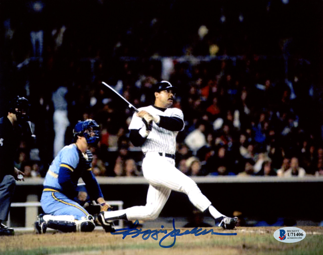 Reggie Jackson Signed Oakland A's Swinging Action 8x10 Photo - Beckett