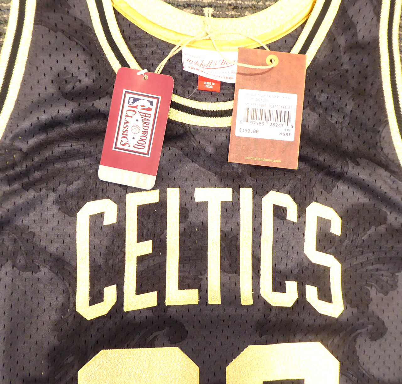 Boston Celtics Larry Bird Autographed Black Mitchell & Ness Gold Toile  Swingman Jersey Size XXL Beckett BAS Stock #177717 - Mill Creek Sports