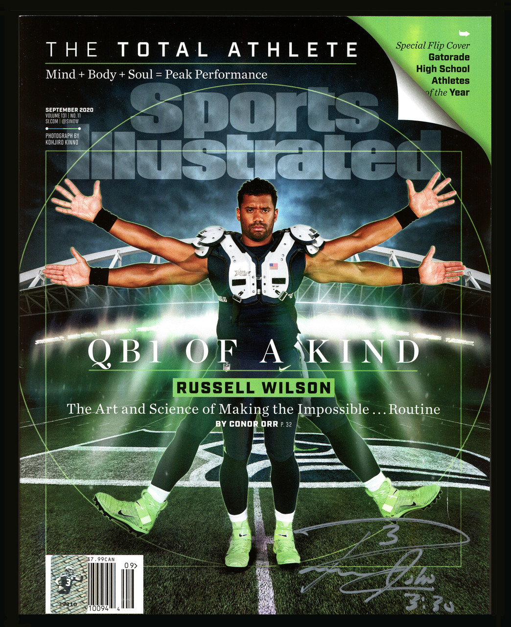 ラッセル・ウイルソン直筆サイン入り超大型写真…Russell Wilson… Russell Wilson Autographed Sports Illustrated Magazine September