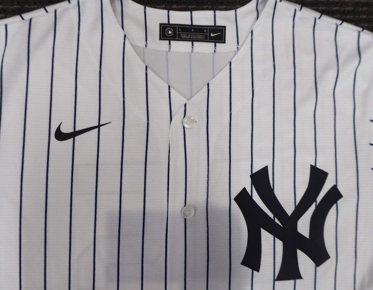Gleyber Torres Autographed New York Yankees Majestic Cool Base Jersey Size  XL Beckett BAS
