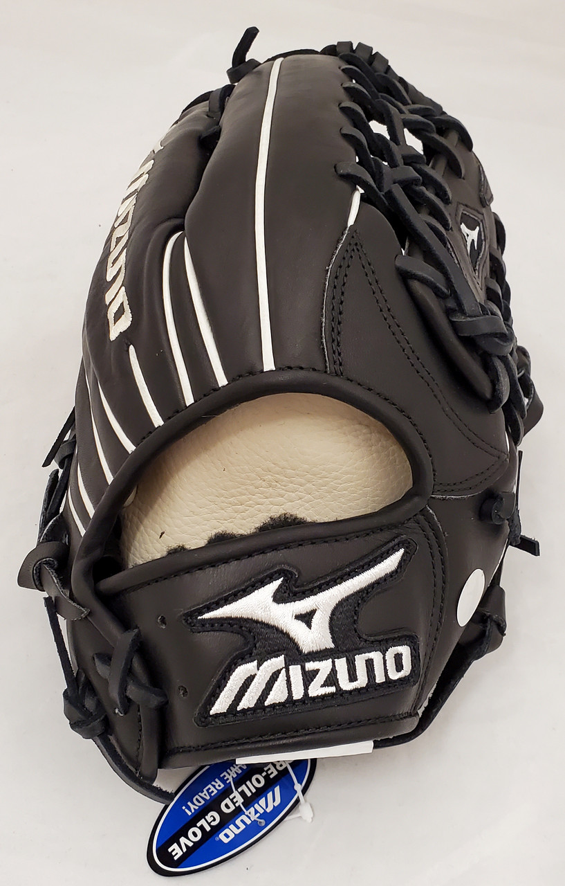 Ichiro Suzuki Autographed Mizuno Game Model Fielding Glove 51 Seattle  Mariners IS Holo Stock #189811