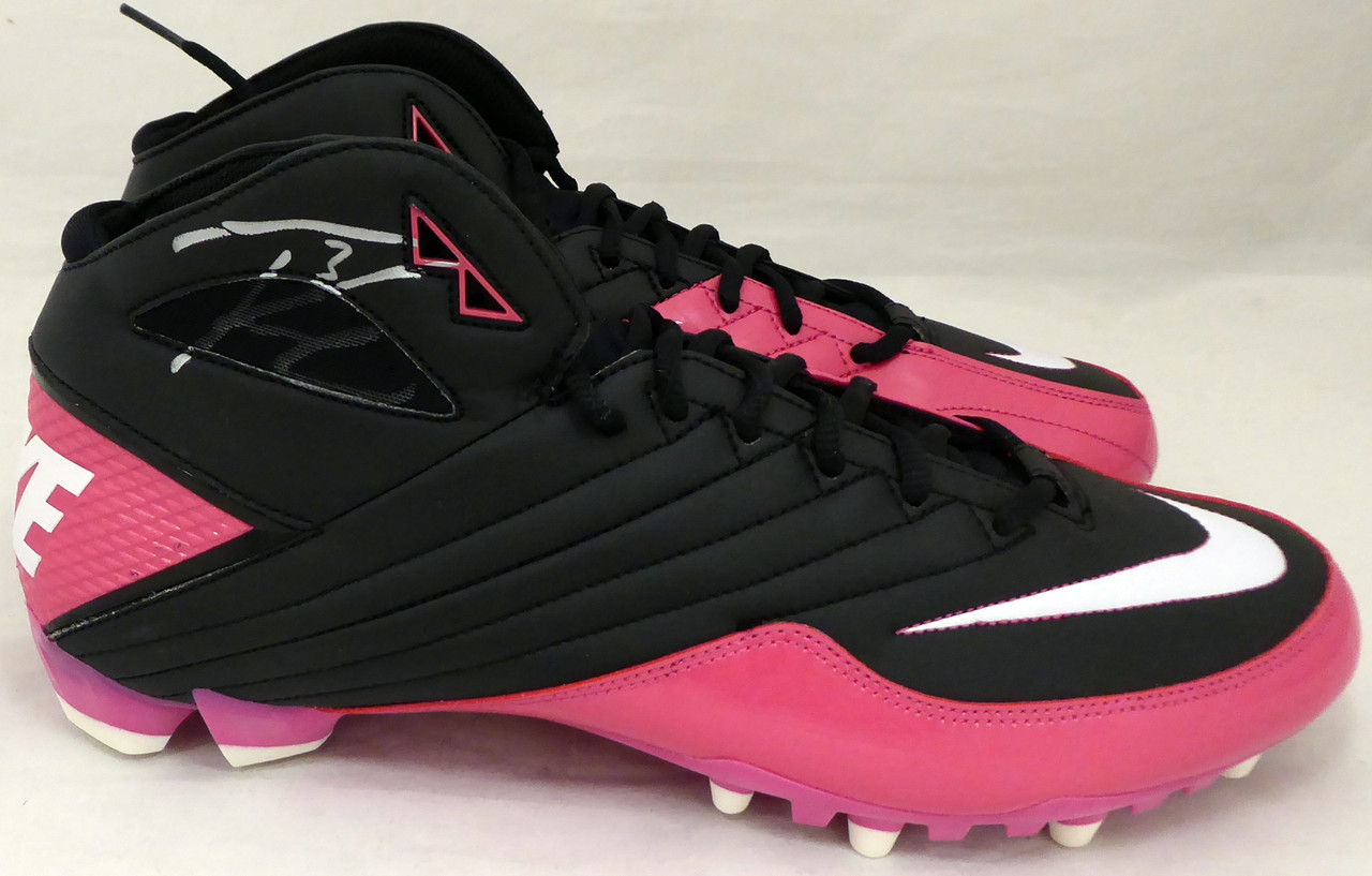 Russell Wilson Autographed Nike Super Speed TD 3/4 Pink Cleat Seattle  Seahawks Size 13 Size 13 RW Holo #42236 - Mill Creek Sports