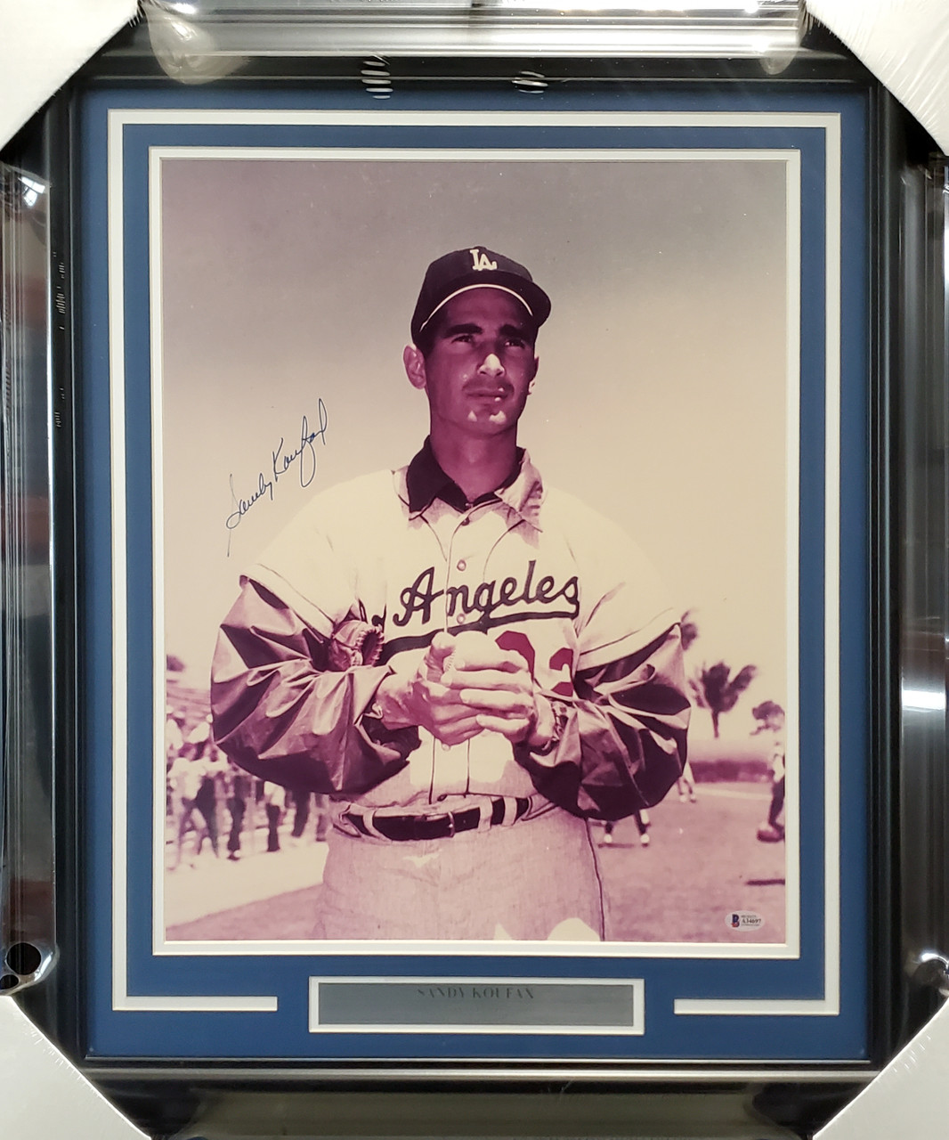 Sandy Koufax Autographed Framed 16x20 Photo Los Angeles Dodgers Beckett BAS  #A34697 - Mill Creek Sports