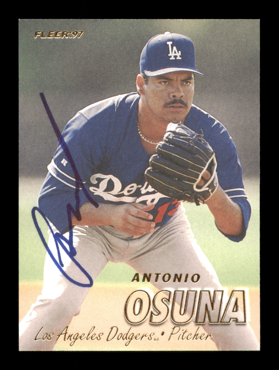 Antonio Osuna Autographed 1997 Fleer Card #369 Los Angeles Dodgers