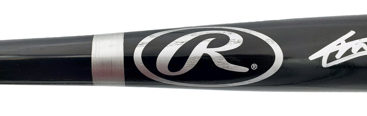 Vladimir Guerrero Sr. Autographed Black Rawlings Pro Bat Montreal Expos  Beckett BAS Stock #203452 - Mill Creek Sports