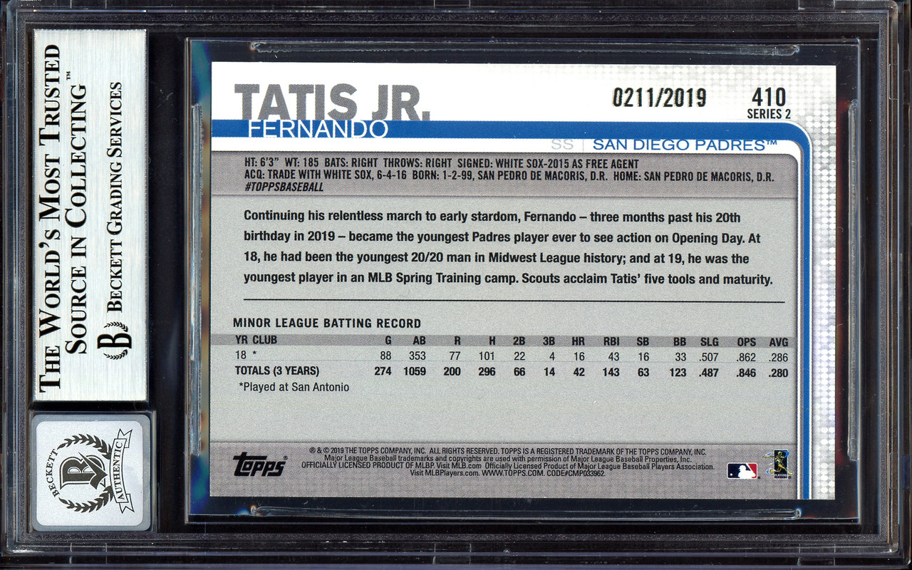 Graded 2019 Topps Complete Set Fernando Tatis Jr. #410 Throwing