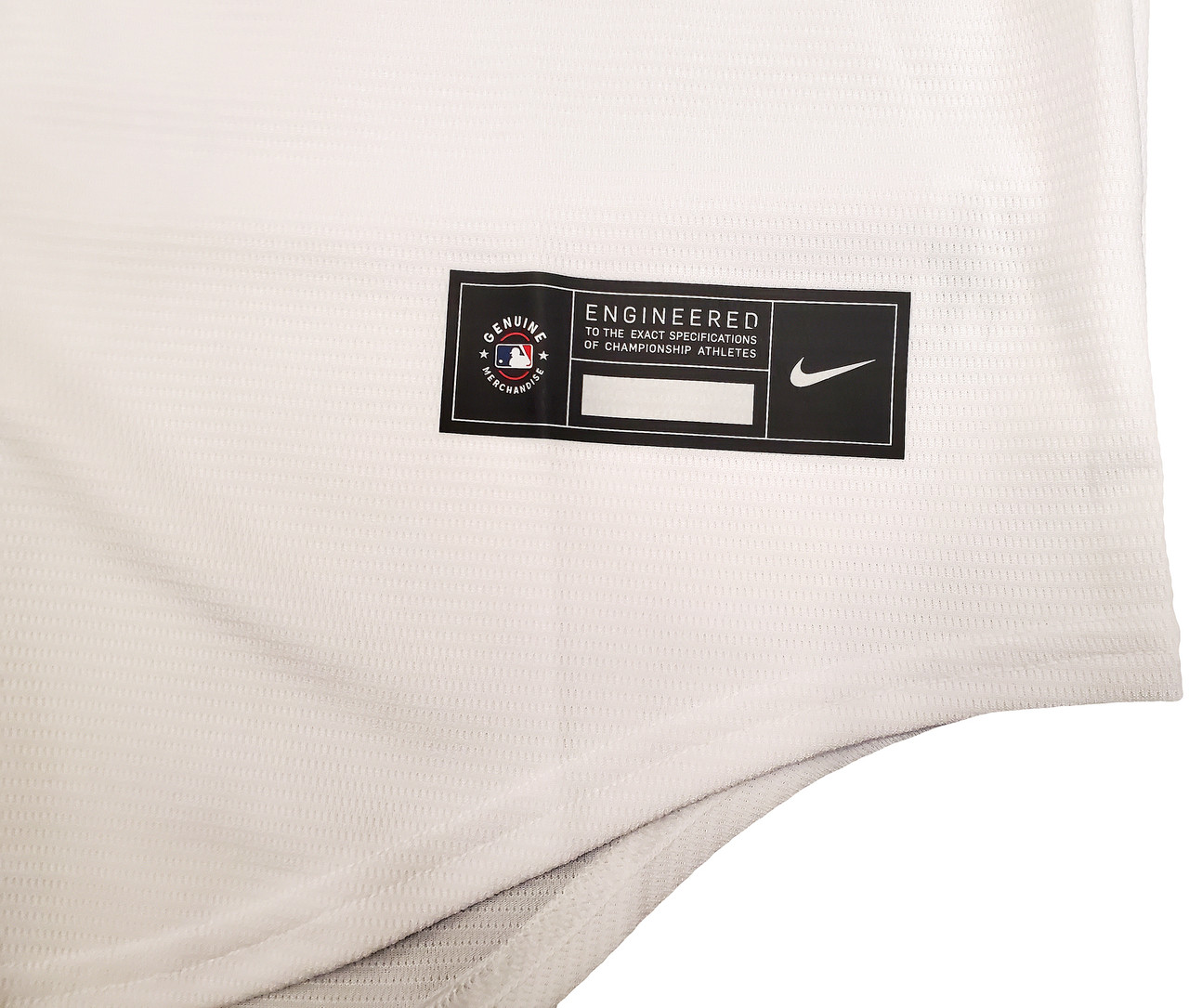 Atlanta Braves Freddie Freeman Autographed White Nike Jersey Size L 2021 World  Series Patch Beckett BAS QR Stock #202004 - Mill Creek Sports