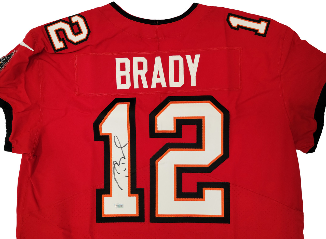 Tampa Bay Buccaneers Tom Brady Autographed Red Nike Vapor Elite Jersey Size  52 Fanatics Holo #B062630 - Mill Creek Sports