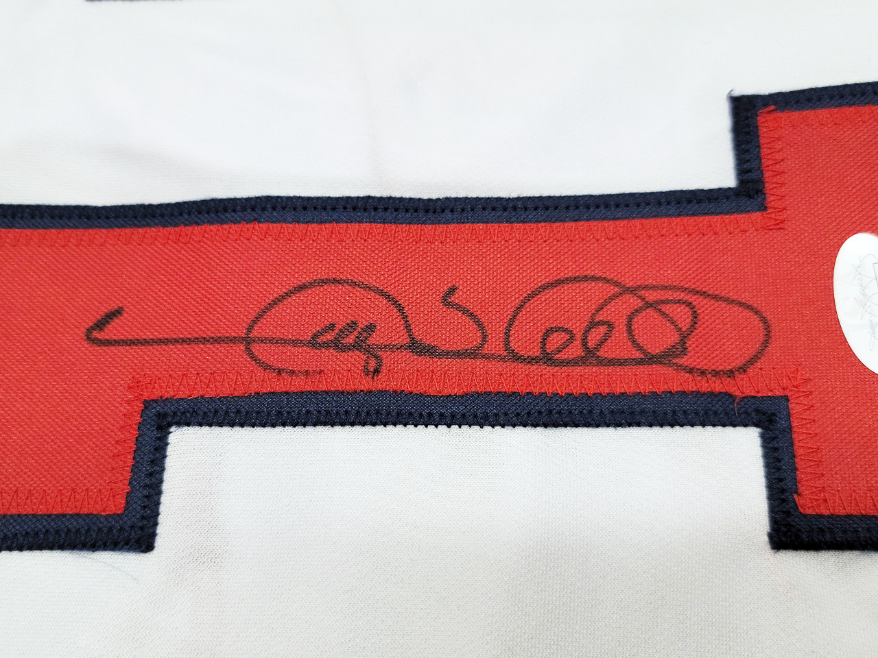 Atlanta Braves Dave Justice Autographed White Jersey A-Town JSA Stock  #202343