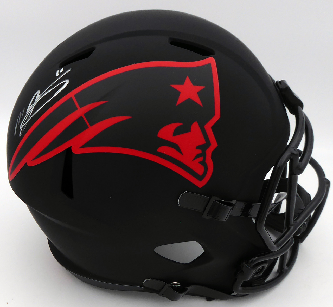 Mac Jones Autographed New England Patriots Eclipse Black Full Size Replica  Speed Helmet (Light Auto) Beckett BAS QR #WS86065
