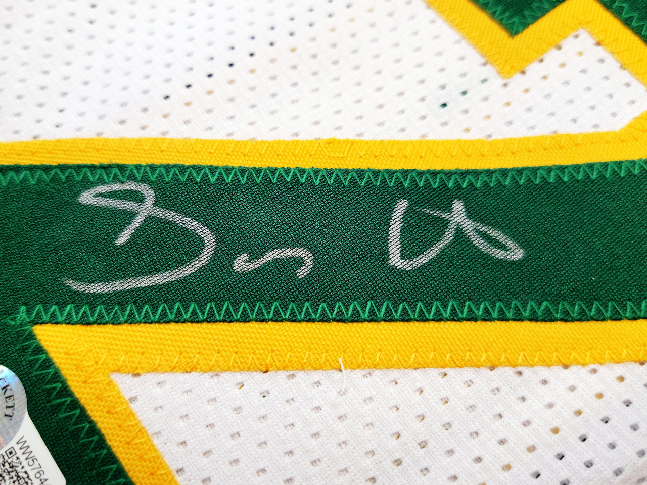 Seattle Supersonics Gary Payton Autographed Dark Green Jersey JSA Stock  #215726 - Mill Creek Sports