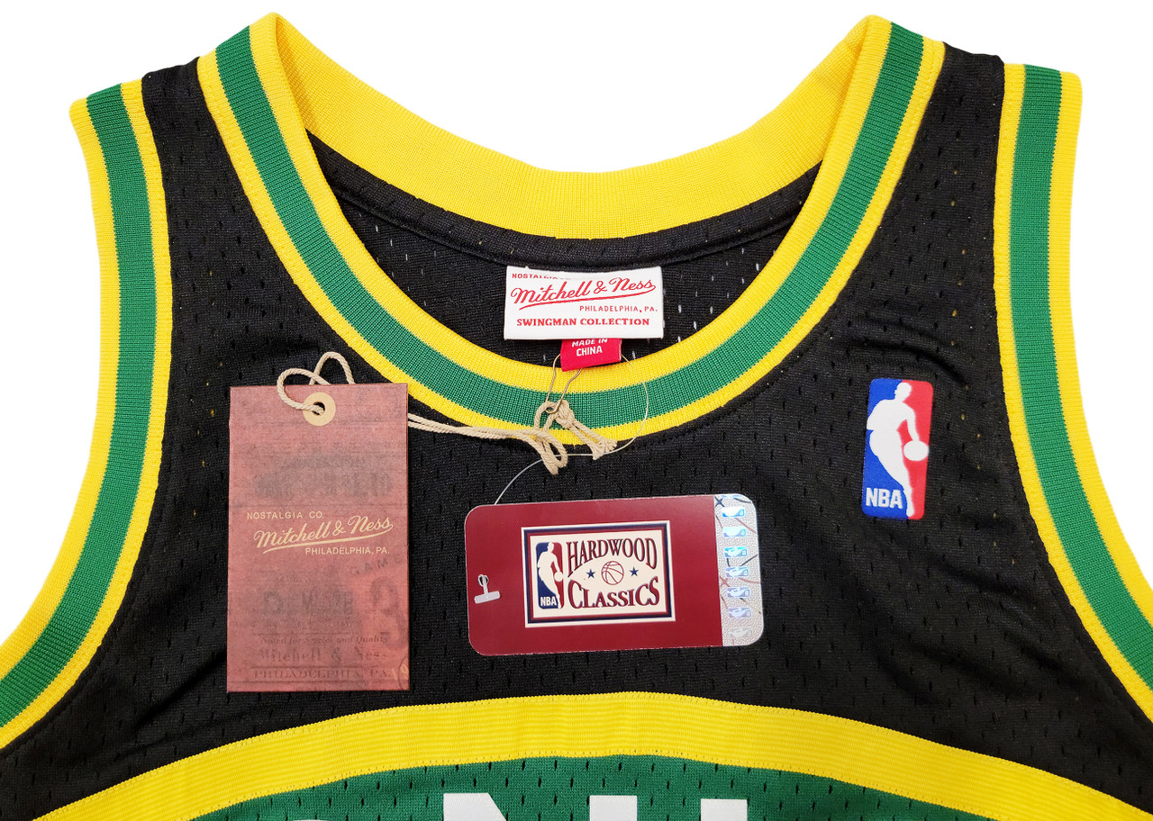Seattle Supersonics Shawn Kemp Autographed Green Authentic Mitchell & Ness  Hardwood Classics Swingman Jersey NBA Top 75 Size M MCS Holo Stock #203425