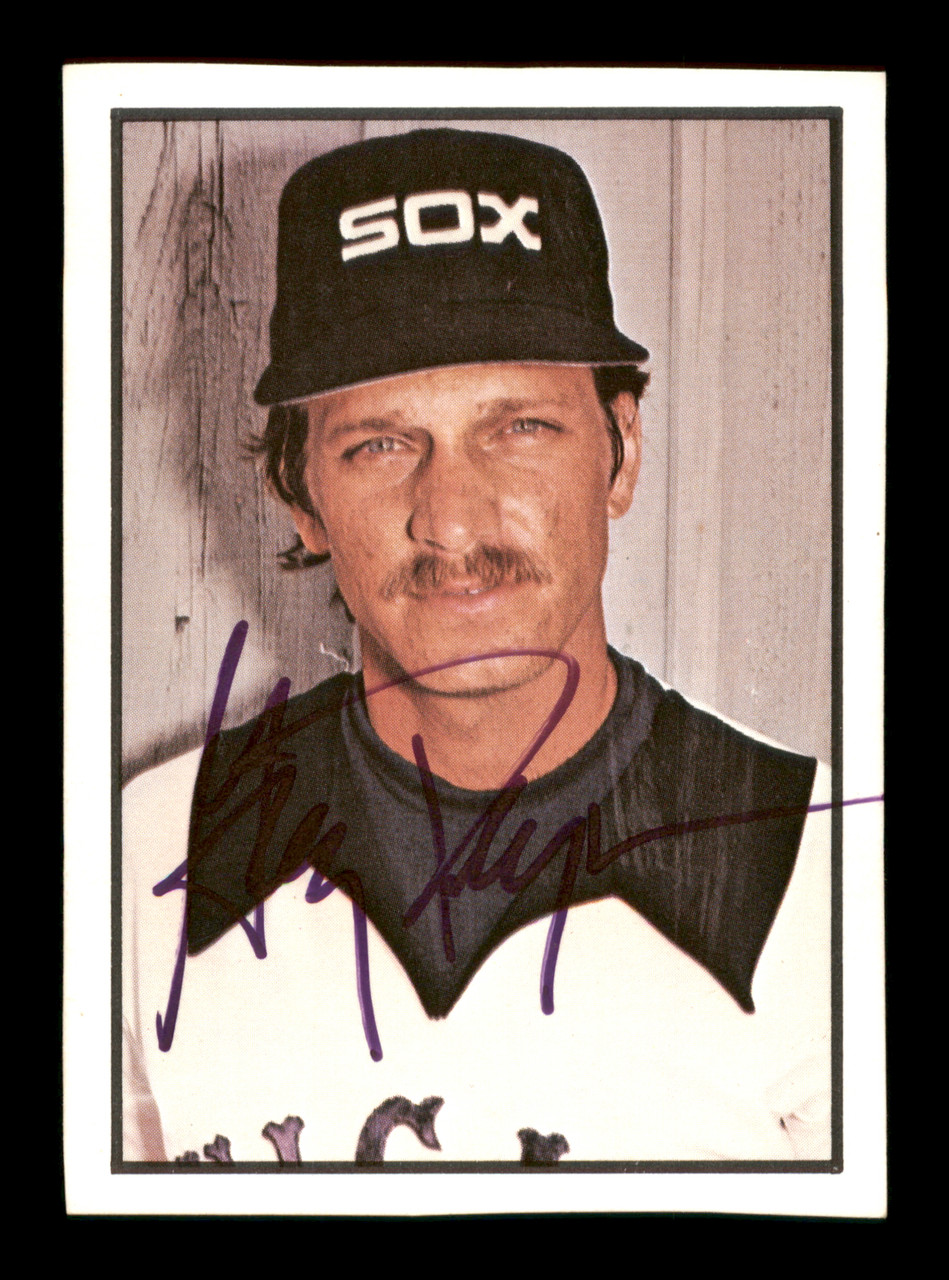 Junior Moore Autographed 1978 SSPC Card #159 Chicago White Sox SKU #204545