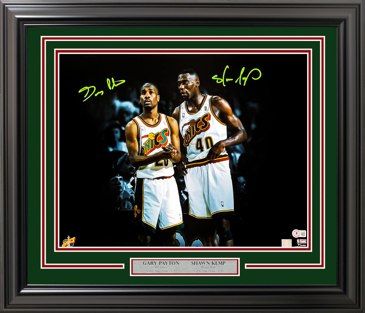 Gary Payton Autographed and Framed Green SuperSonics Jersey