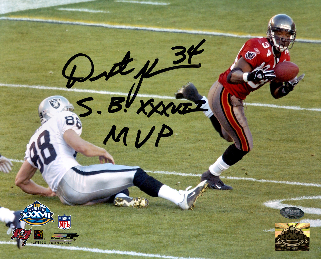 Dexter Jackson Autographed 8X10 Photo Tampa Bay Buccaneers 'SB XXXVII MVP'  MCS Holo Stock #208902 - Mill Creek Sports