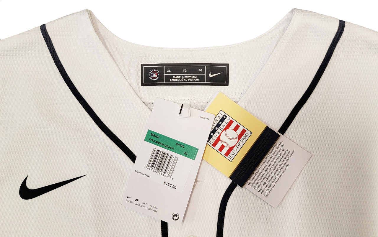 Seattle Mariners Ichiro Suzuki Autographed White Nike Jersey Size