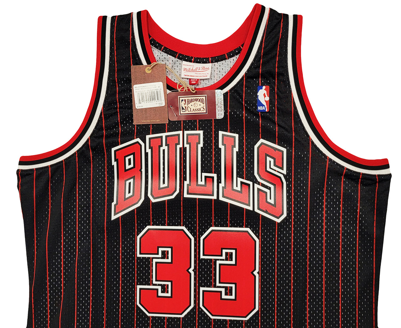 Chicago Bulls Scottie Pippen Autographed Black Authentic Mitchell & Ness  1995-96 Hardwood Classics Swingman Jersey Size L Beckett BAS Witness Stock  #210847 - Mill Creek Sports