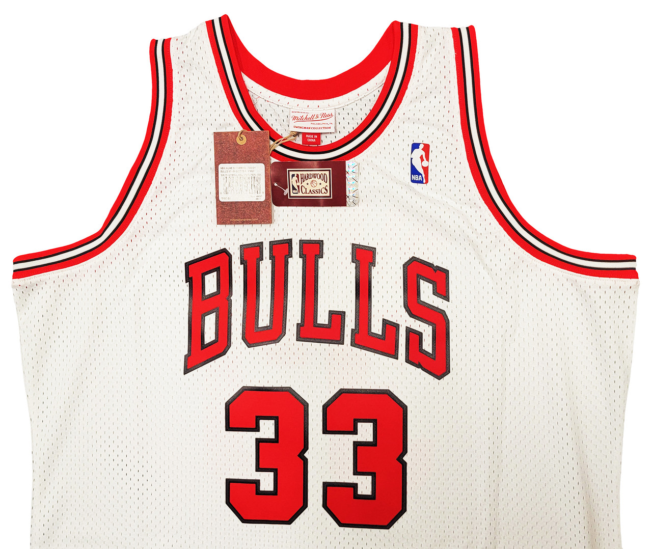 Lids Scottie Pippen Chicago Bulls Autographed Fanatics Authentic Mitchell &  Ness White 1997-1998 Swingman Jersey with HOF 2010 Inscription