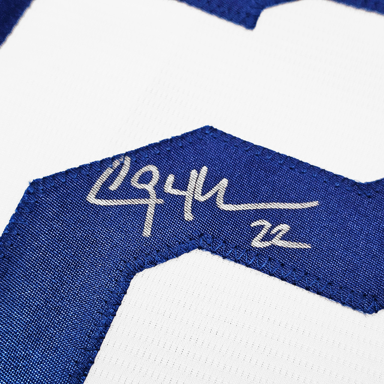 Los Angeles Dodgers Clayton Kershaw Autographed White Nike Jersey Size L  JSA Stock #212240