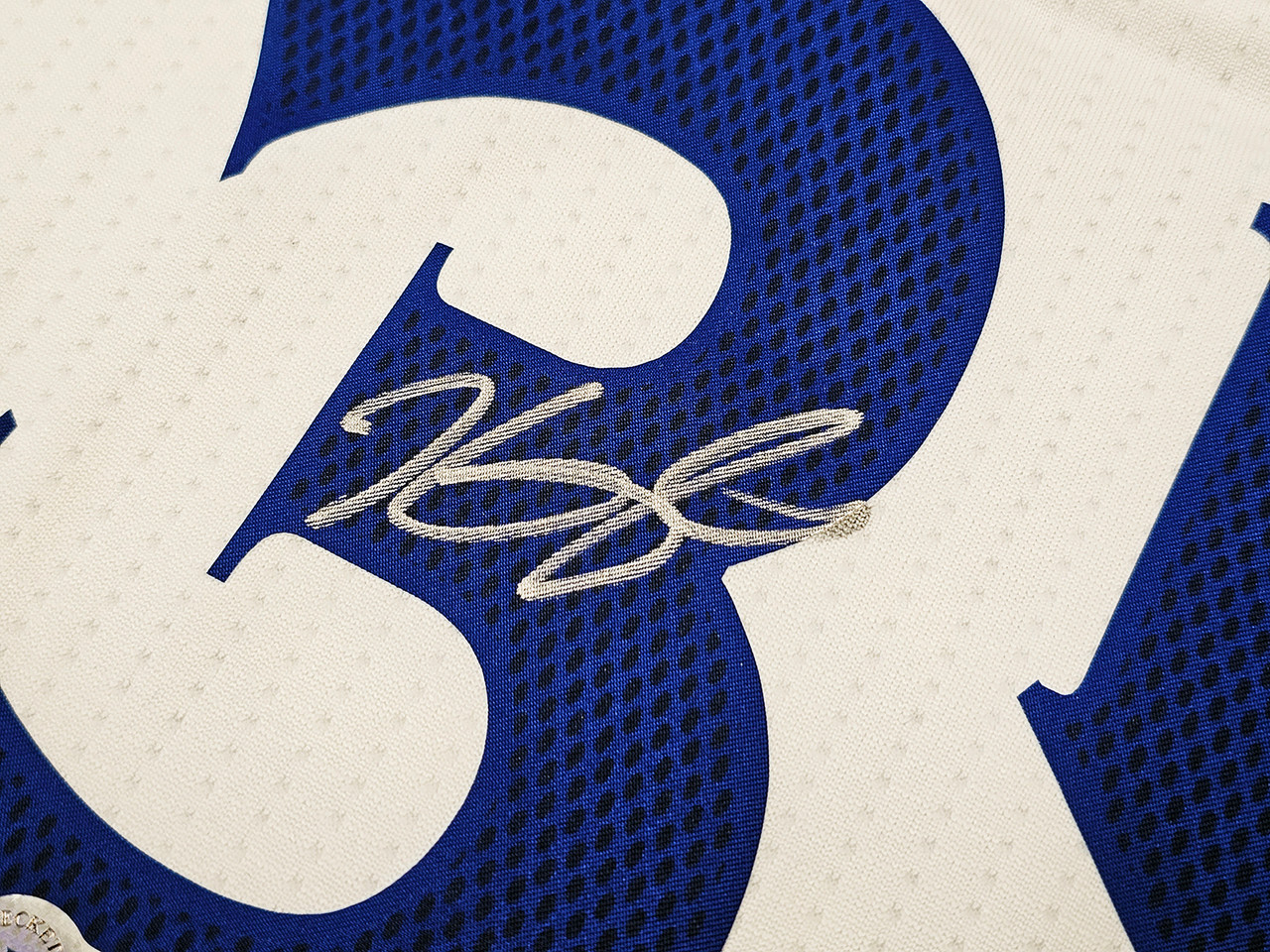 Golden State Warriors Kevin Durant Autographed Black Nike Swingman Jersey  Size 52 Beckett BAS QR #BJ019147