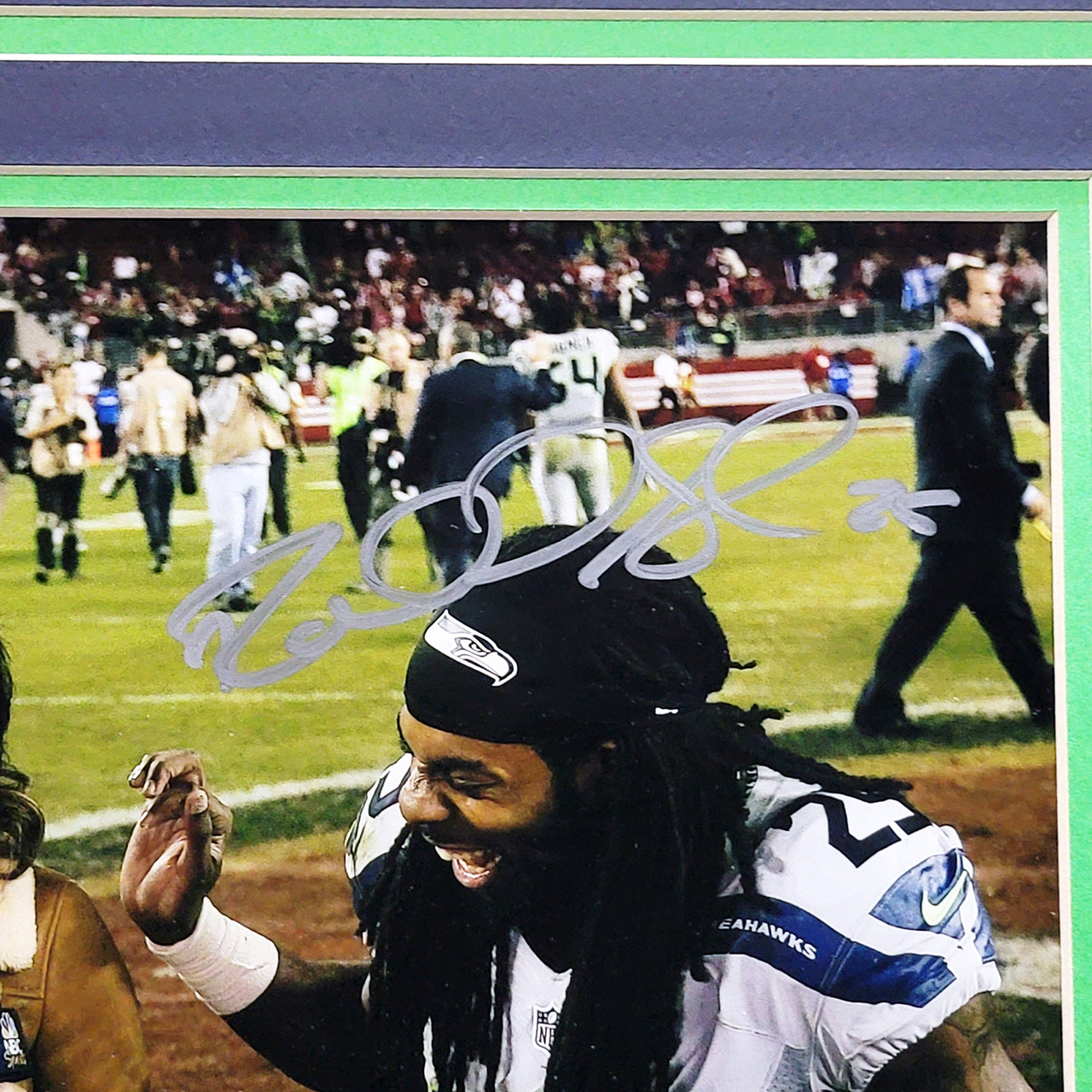 Framed Marshawn Lynch Seattle Seahawks Autographed 11 x 14