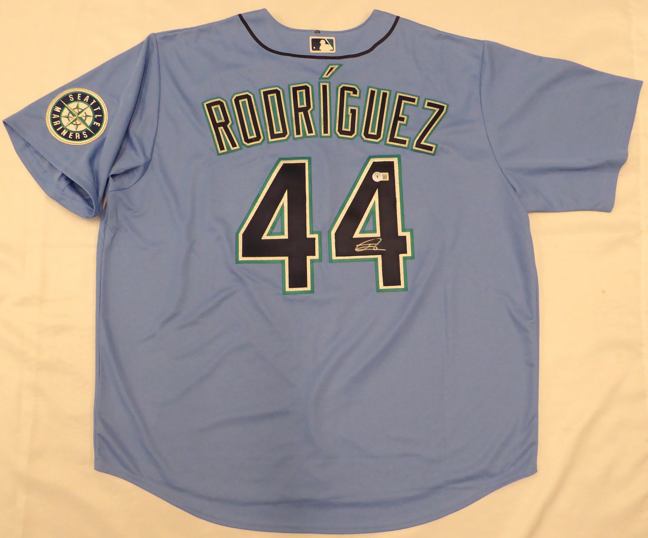 Seattle Mariners Julio Rodriguez Autographed Blue Nike Jersey Size XL  Beckett BAS Stock #212091 - Mill Creek Sports