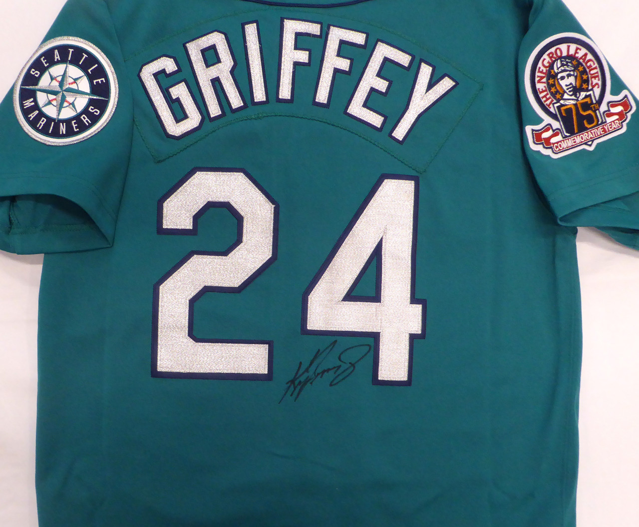 Seattle Mariners Ken Griffey Jr. Autographed Teal 1995 Mitchell & Ness  Authentic Jersey Size 40 Beckett BAS QR #W242465