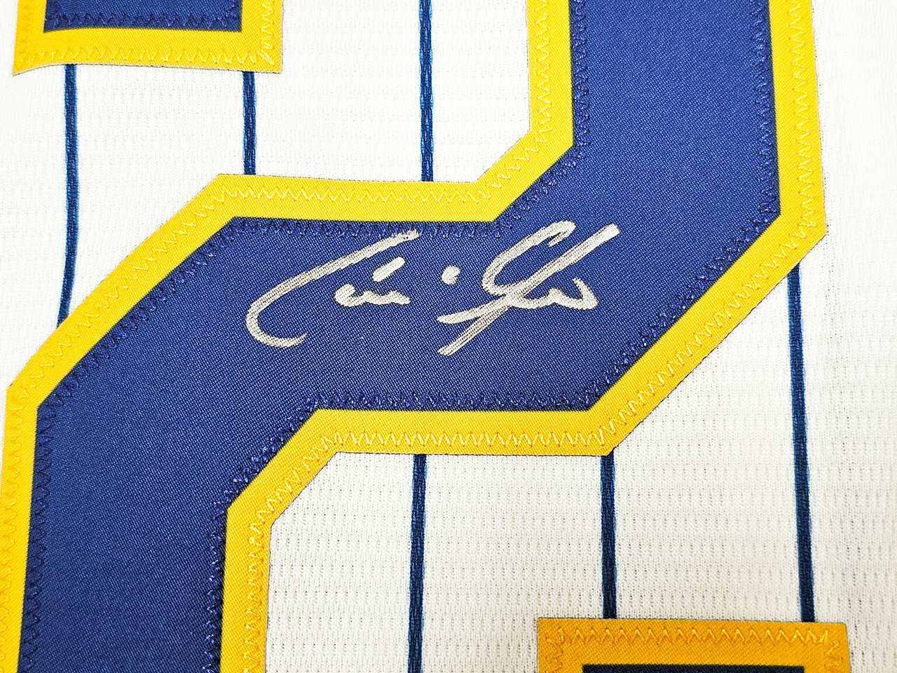 Milwaukee Brewers Christian Yelich Autographed White Pinstripe Majestic  Jersey Size XL JSA Stock #215528