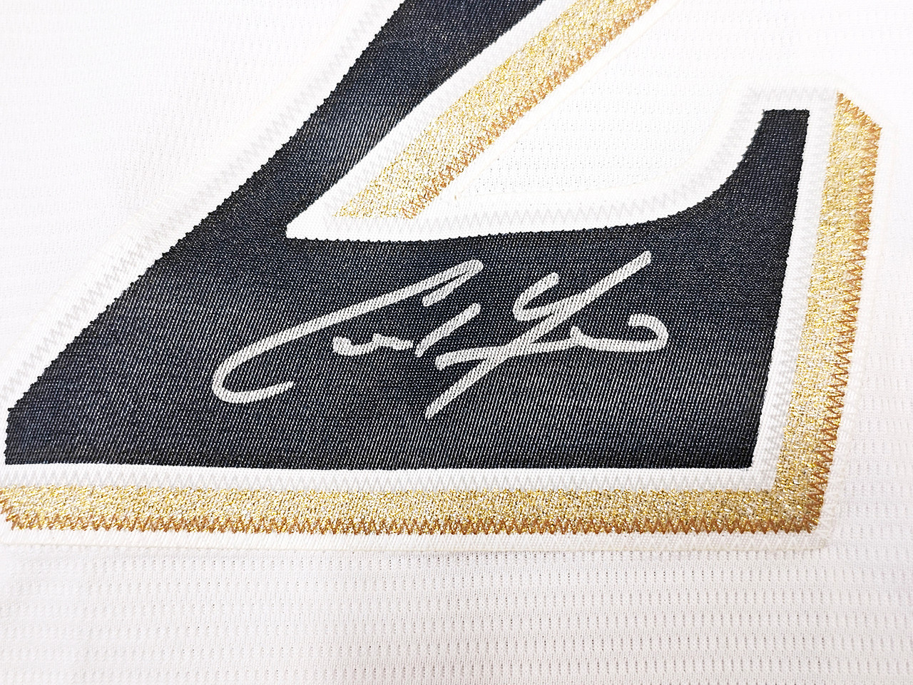 Milwaukee Brewers Christian Yelich Autographed White Majestic Jersey Size L  JSA Stock #215536 - Mill Creek Sports