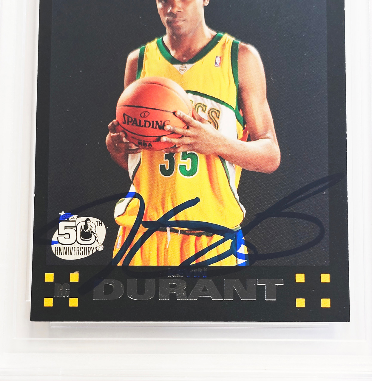 Kevin Durant Autographed 2007-08 Topps Rookie Card #112