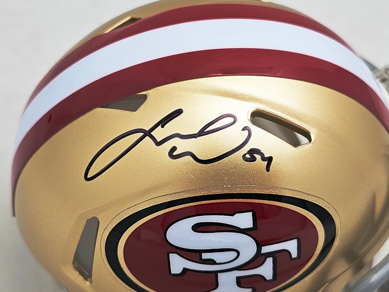 Fred Warner Autographed San Francisco 49ers Gold Speed Mini Helmet Beckett  BAS Witness Stock #216804 - Mill Creek Sports