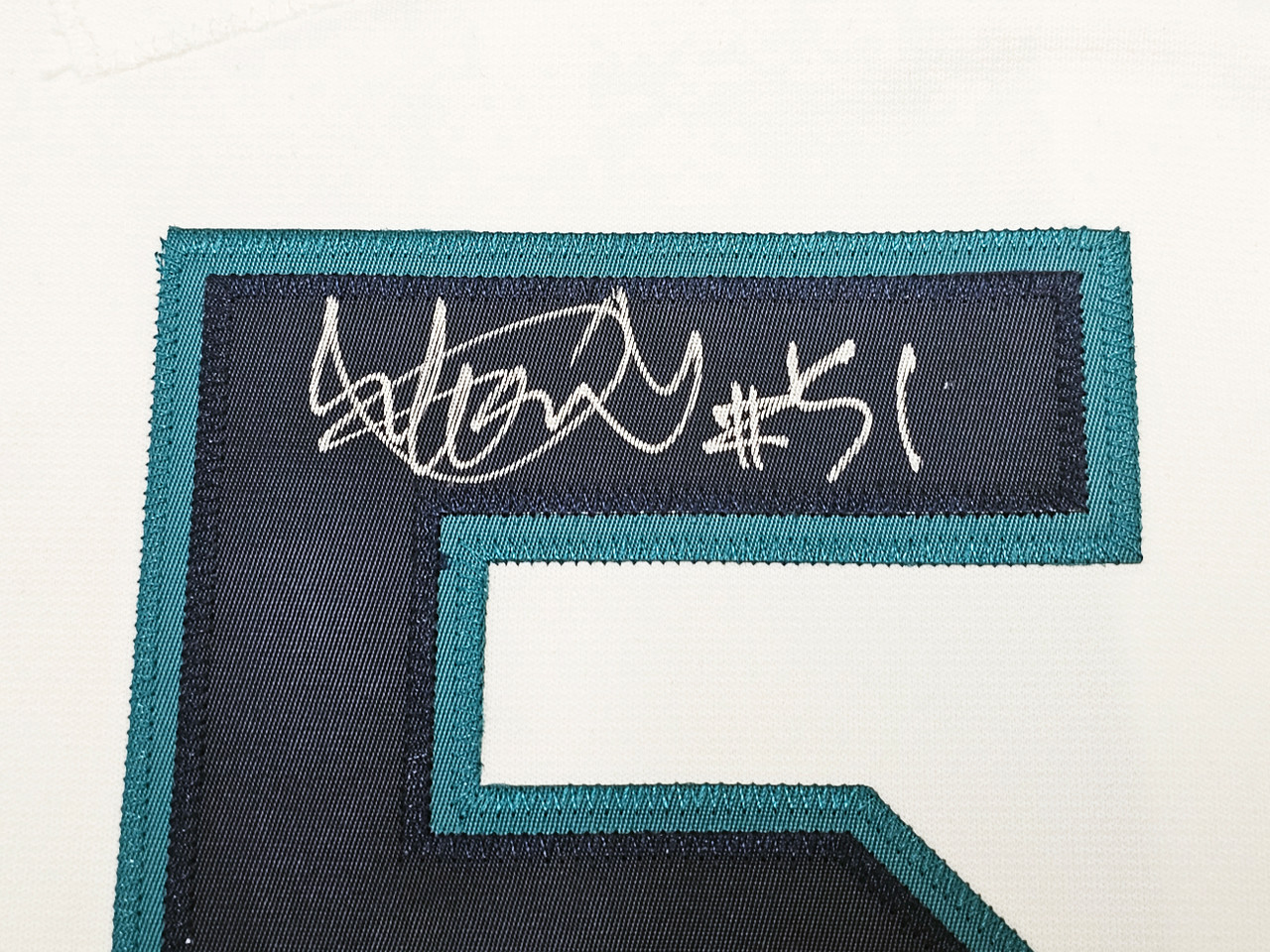 Mil Seattle Mariners Ichiro Suzuki Autographed White Nike Jersey Size XL #51 Is Holo Stock #209042